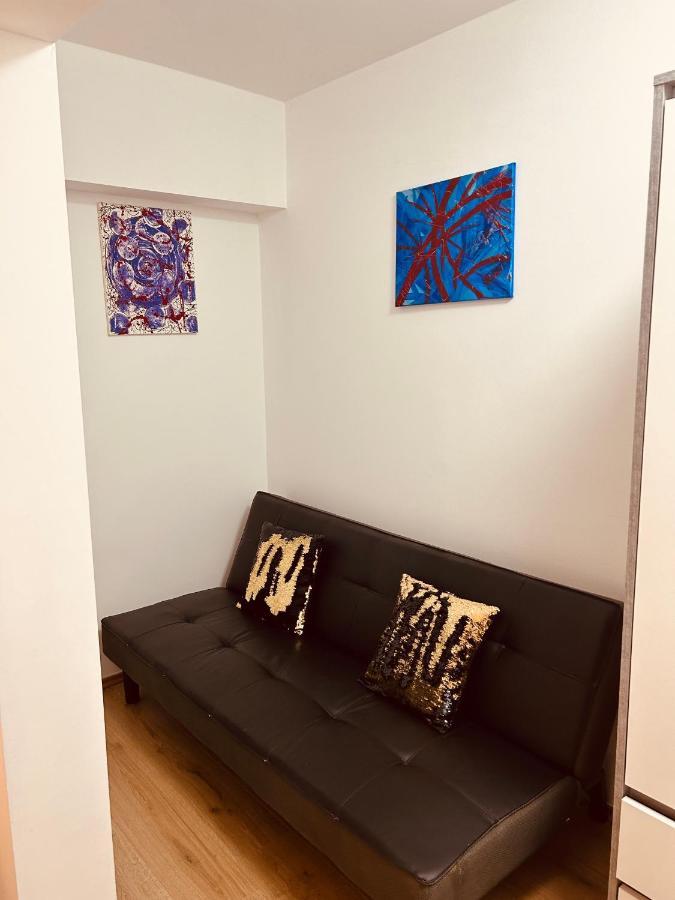 Apartment In Time Sesvete Luaran gambar