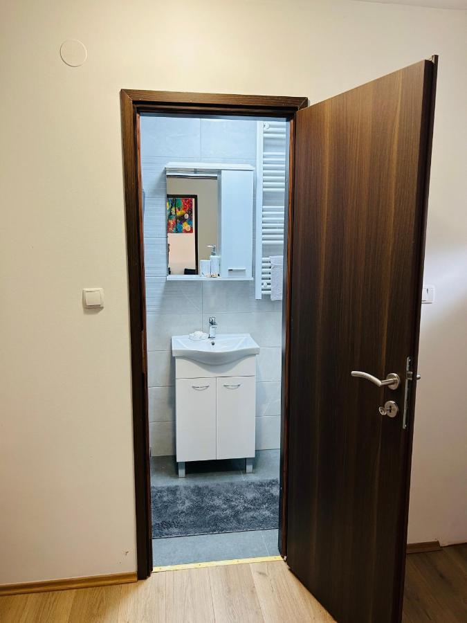 Apartment In Time Sesvete Luaran gambar